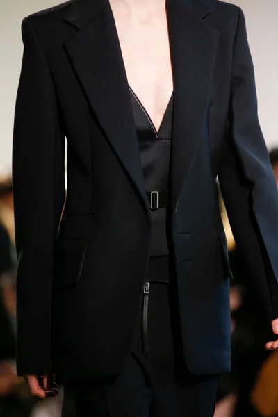 Look 1